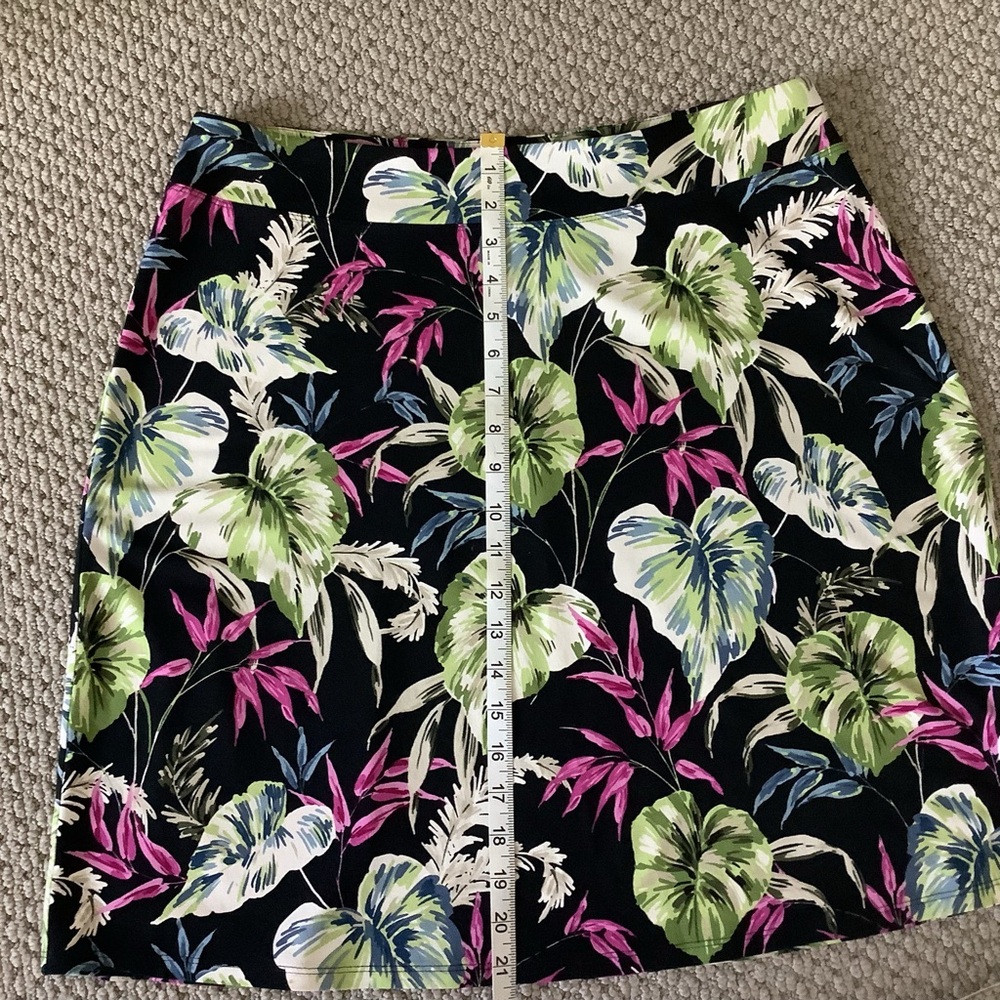 J. Jill Green and Pink Mini Pencil Skirt Resort Wear